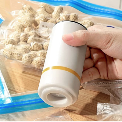 Pompa de vidat alimentele AO 78182 usor de folosit