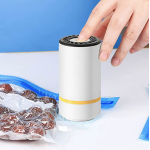 Pompa de vidat alimentele AO 78182 usor de folosit