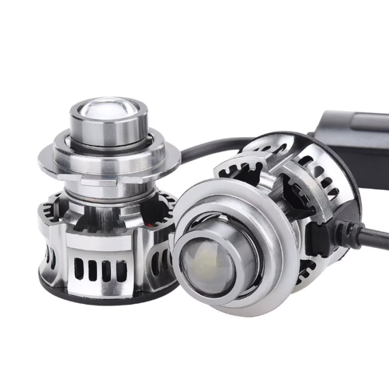 Set 2 becuri V6 auto LED H7 de 100W 6000k lumina alb rece si flux luminos