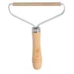 Set 2 x Perie pentru scame si parul de animale, maner de lemn