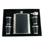 Set Cadou Plosca cu 4 Pahare si palnie model piele sarpe NEGRU