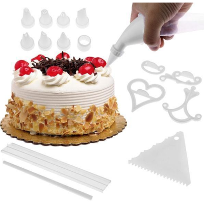 Set decorat torturi si prajituri cu 100 de piese