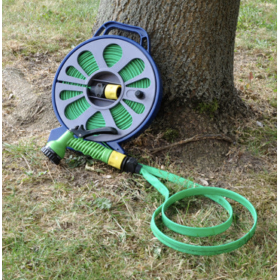 Set pentru stropit furtun textil flexibil 15m cu tambur pistol de pulverizat 7 in 1