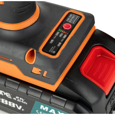 Trusa 1 masina de gaurit + 1 insurubat pe acumulator cu impact  2 acumulatori 4 Ah JPE