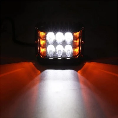 Proiector 45W Stroboscop Galben pe Laterale Proiector 45W Stroboscop Galben pe Laterale
