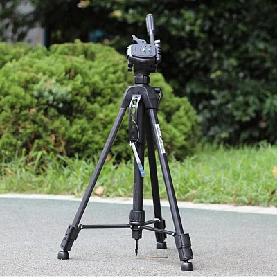 Trepied telescopic universal foto/video WT-3540 Trepied telescopic universal foto/video WT-3540