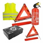 Kit Siguranta Auto : 1 X Trusa Medicala  2 x Triunghi Reflectorizant 1 X Vesta 1 X Extinctor in Termen