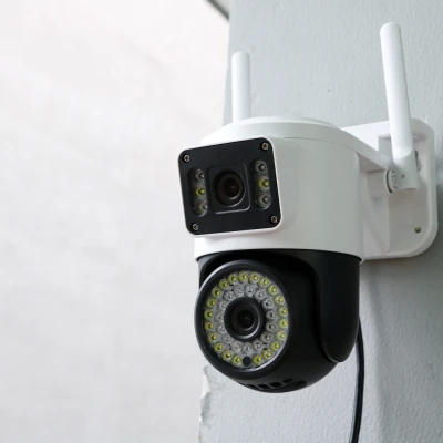 Camera de supraveghere IP 2 EYES VIEW 2 ECRANE in acelasi timp 5.0MPX rotire 360 ​​​​de grade vedere pe timp de noapte