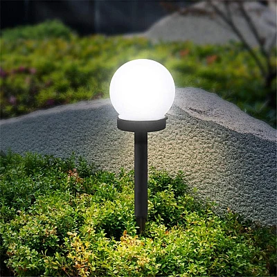 SET 4 Lampi solare X18 pentru gradina sau terasa in forma de GLOB SET 4 Lampi solare X18 pentru gradina sau terasa in forma de GLOB