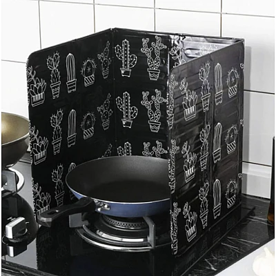 Protectie NEAGRA aragaz din aluminiu ce protejeaza bucataria Protectie NEAGRA aragaz din aluminiu ce protejeaza bucataria