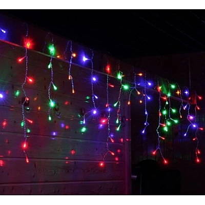 Instalatie 12 metri MULTICOLOR 300 LED tip turturi franjuri Instalatie 12 metri MULTICOLOR 300 LED tip turturi franjuri