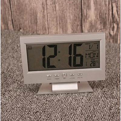 Ceas cu ecran LCD DS 8082 Argintiu Ceas cu ecran LCD DS 8082 Argintiu