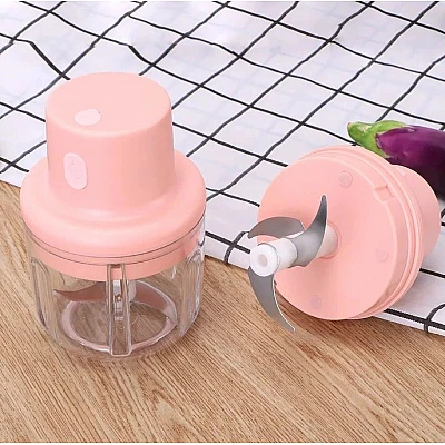 Mini Tocator Alimente si Legume cu Incarcare prin USB 45W ROZ Mini Tocator Alimente si Legume cu Incarcare prin USB 45W ROZ