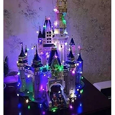 UB Instalatie Craciun Liniara 10 m cu Baterii Multicolor 100 LED fir Cupru UB Instalatie Craciun Liniara 10 m cu Baterii Multicolor 100 LED fir Cupru