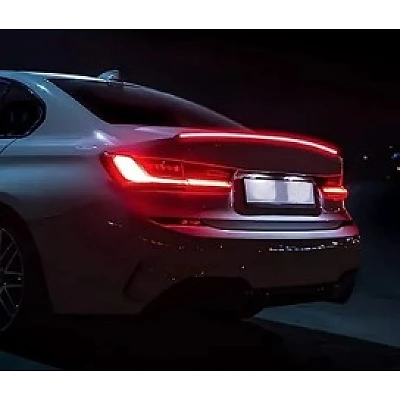 Spoiler portbagaj spate cu LED stil fibra de carbon 120 cm Spoiler portbagaj spate cu LED stil fibra de carbon 120 cm