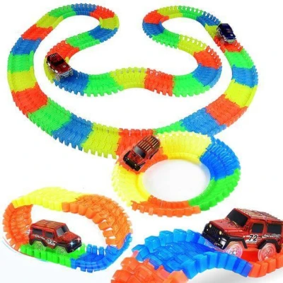 Pista luminoasa flexibila + masinuta MagicTracks - 360 piese