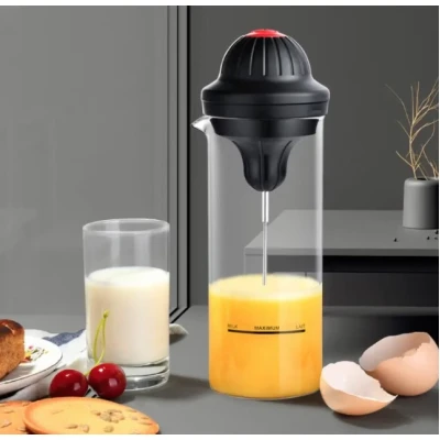 Mixer spumant de lapte pentru cafea cu recipient negru