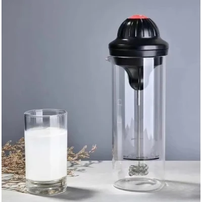 Mixer spumant de lapte pentru cafea cu recipient negru