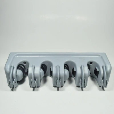 Suport de perete pentru 4 maturi si mopuri Broom Holder