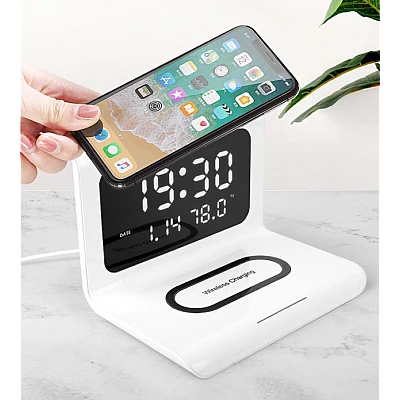 Ceas cu afisaj digital si alarma cu statie de incarcat wireless si incarcare rapida. Ceas cu afisaj digital si alarma cu statie de incarcat wireless si incarcare rapida.