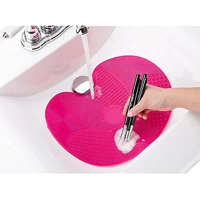 Covoras Pentru Curatarea Ustensilelor De Machiaj Brush Spa Covoras Pentru Curatarea Ustensilelor De Machiaj Brush Spa