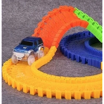 Jucarie Pista Flexibila Magic Tracks 220 Piese Jucarie Pista Flexibila Magic Tracks 220 Piese
