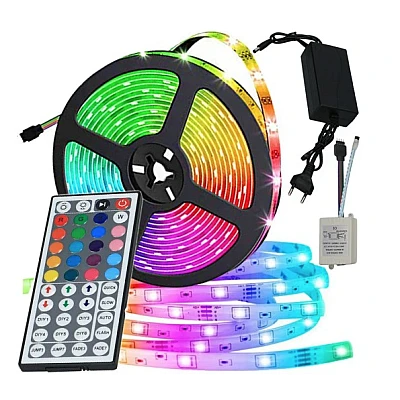 Kit Bandă RGB 5M 280 LED cu telecomanda mare si functii multiple Kit Bandă RGB 5M 280 LED cu telecomanda mare si functii multiple