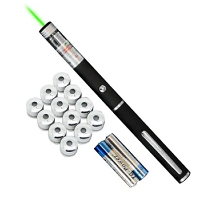 Laser Pointer Verde cu 12 Capete Interschimbabile si 2 Baterii Incluse - Tip Pix Laser Pointer Verde cu 12 Capete Interschimbabile si 2 Baterii Incluse - Tip Pix