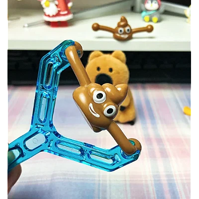 Mini jucarie cu figurine pentru copii Mini jucarie cu figurine pentru copii