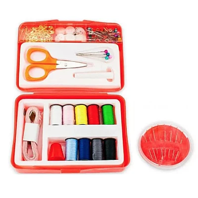 Mini kit de cusut 112 accesorii incluse, portabil 12x8 cm Mini kit de cusut 112 accesorii incluse, portabil 12x8 cm