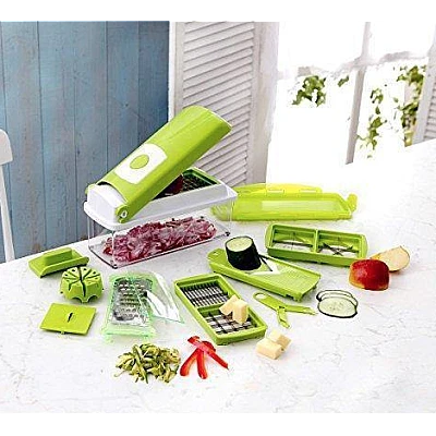 Razatoare multifunctionala cu 11 piese pentru fructe si legume Razatoare multifunctionala cu 11 piese pentru fructe si legume
