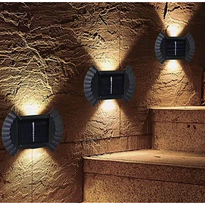 Set 4 Lampi solare cu lumina bidirectionala 4 led / lampa Set 4 Lampi solare cu lumina bidirectionala 4 led / lampa
