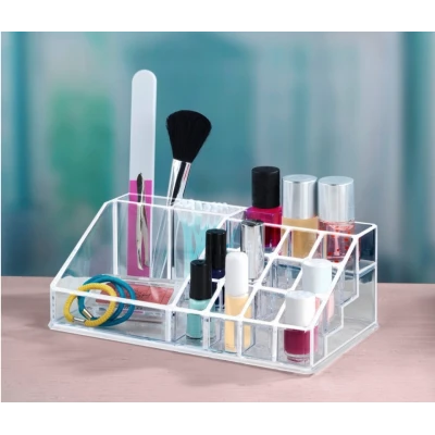 Organizator transparent din plastic