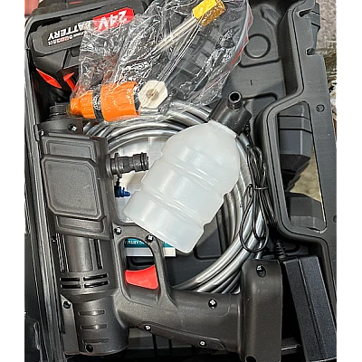 KIT Aparat de spalat cu presiune de 24V cu rezervor pentru detergent KIT Aparat de spalat cu presiune de 24V cu rezervor pentru detergent