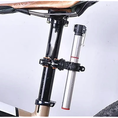 Suport far pentru bicicleta cu rotatie 360 grade Suport far pentru bicicleta cu rotatie 360 grade