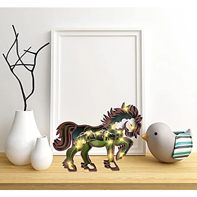 Decoratiune interioara luminoasa forma cal Decoratiune interioara luminoasa forma cal