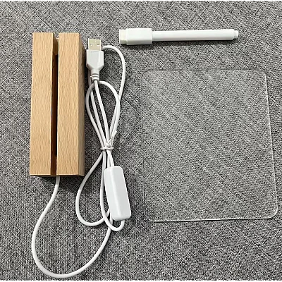 Panou luminos acrilic tip tabla de notite transparenta cu baza din lemn Panou luminos acrilic tip tabla de notite transparenta cu baza din lemn