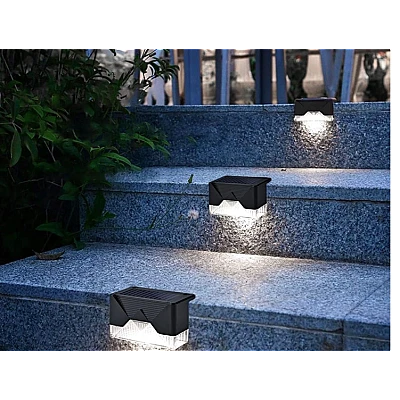 Set 4 Lampi Solare pentru Gard si Stalp cu Senzor de Miscare Set 4 Lampi Solare pentru Gard si Stalp cu Senzor de Miscare