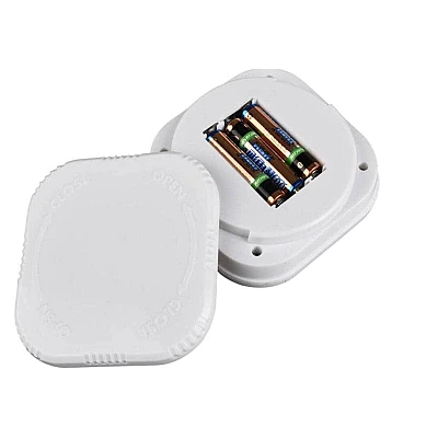 Set 3 lampi LED COB patrate cu telecomanda si control de la distanta ALBE Set 3 lampi LED COB patrate cu telecomanda si control de la distanta ALBE