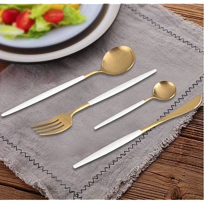 Set de 4 piese tacamuri in stil portughez- culoare alb mat si auriu Set de 4 piese tacamuri in stil portughez- culoare alb mat si auriu