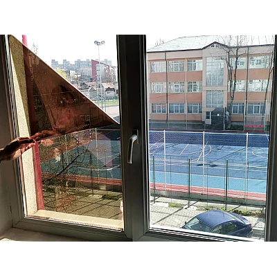 Folie reflexiva pentru geamuri Bronz 60X300 Folie reflexiva pentru geamuri Bronz 60X300