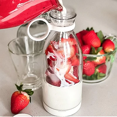 Mini blender portabil cu încarcare USB Mini blender portabil cu încarcare USB