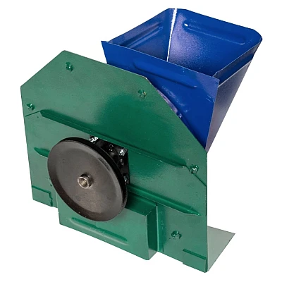 Razatoare manuala cu fulie pentru fructe si legume tari volum 5L verde albastru Razatoare manuala cu fulie pentru fructe si legume tari volum 5L verde albastru