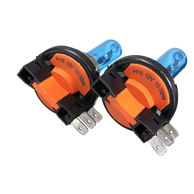 Set 2 becuri auto cu halogen H15 12V putere 15/55W Super White Set 2 becuri auto cu halogen H15 12V putere 15/55W Super White