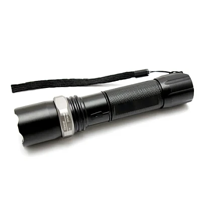 Lanterna SWAT led acumulator 4800 mAh rezistenta socuri si apa XL Lanterna SWAT led acumulator 4800 mAh rezistenta socuri si apa XL