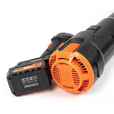 Suflanta turbo Stahl Mayer JB3800 cu 2 acumulatori 36V 8Ah 2 capete incarcator Suflanta turbo Stahl Mayer JB3800 cu 2 acumulatori 36V 8Ah 2 capete incarcator