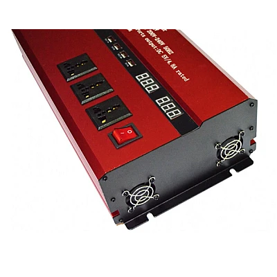 Invertor cu Display Dublu 5000W 12-220V Port-uri USB Priza ROSU Invertor cu Display Dublu 5000W 12-220V Port-uri USB Priza ROSU