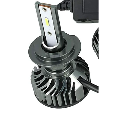 Set becuri H4 V68 24V putere 120W 1200Lm Set becuri H4 V68 24V putere 120W 1200Lm
