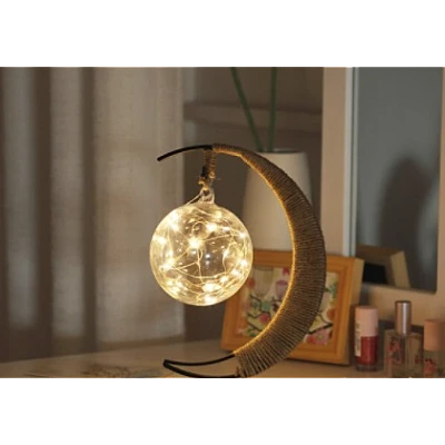 Decoratiune luminoasa semi-luna cu glob Decoratiune luminoasa semi-luna cu glob