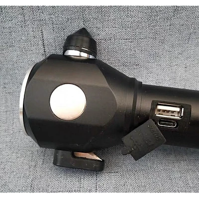 Lanterna LED din aluminiu Q LED555 cu functii multiple Lanterna LED din aluminiu Q LED555 cu functii multiple